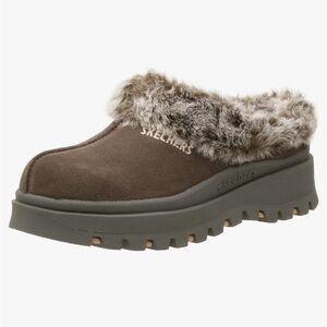 Skechers Women's Fortress Clog Slipper NWT